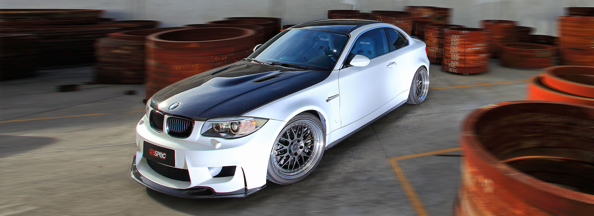 /uploads/allimg/tanqianwei/BMW1M/bmw1m-b.jpg' /}