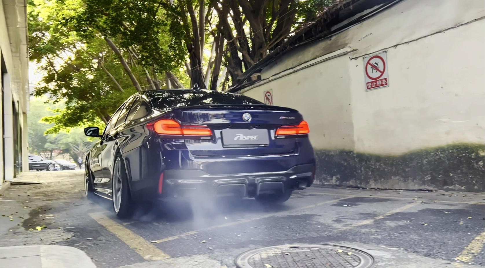 宝马BMW 540i G30中段排气